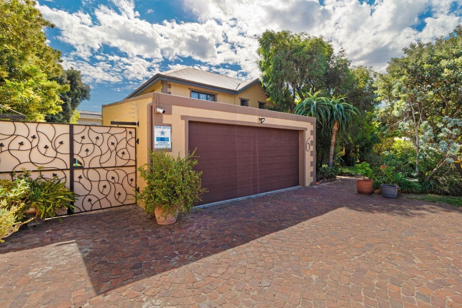 5 Bedroom Property for Sale in Milnerton Ridge Western Cape